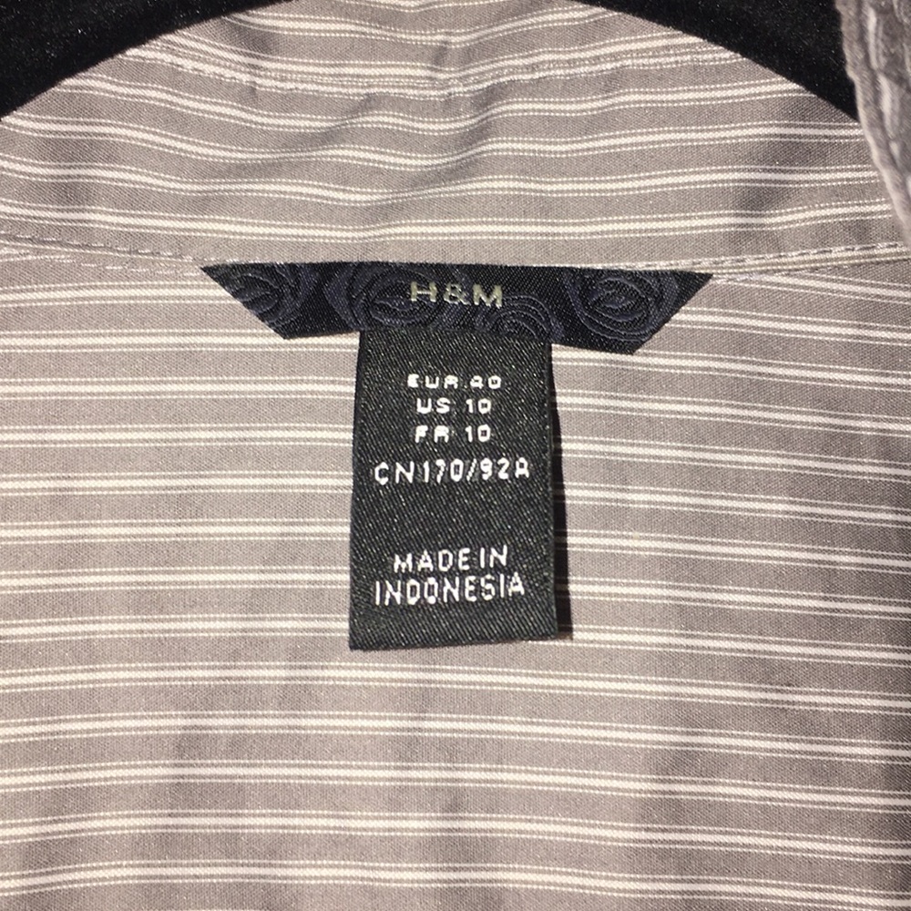 H&M Button Up - Picture 4 of 4
